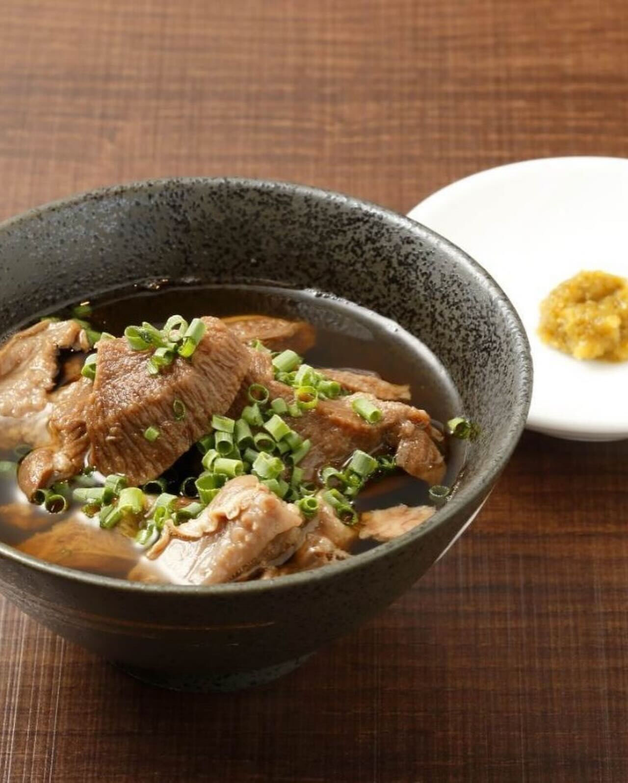 📢✨ ちょい飲みに最高！3つの絶品テイクアウト 🍗🍢🥩